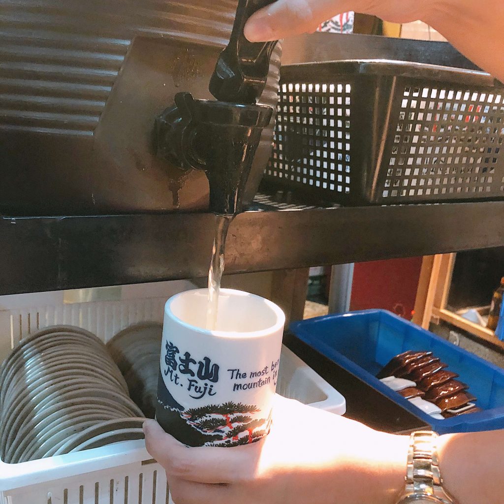 四五番食堂茶飲